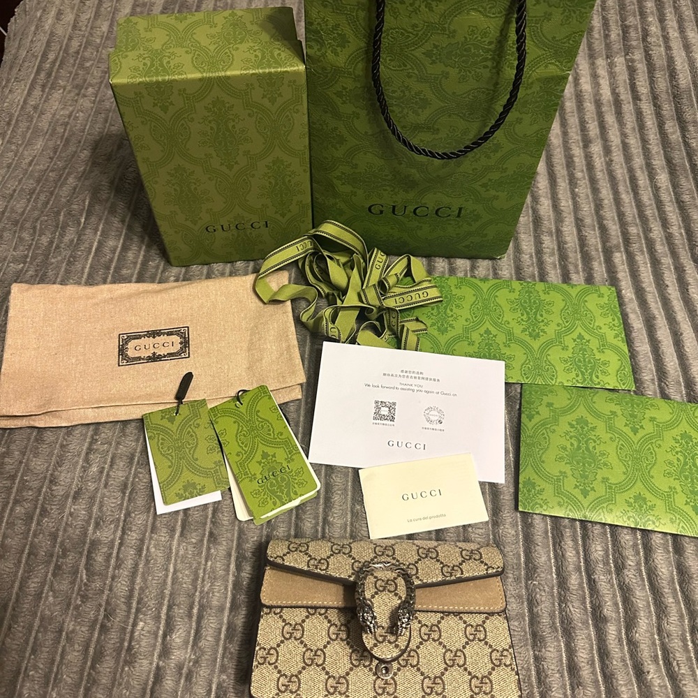 🔥🔥Gucci GG supreme monogram Super mini